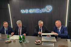 Od lewej: W. Ortyl, prof. P. Koszelnik, P. Wojciechowski, Ł. Jocek,