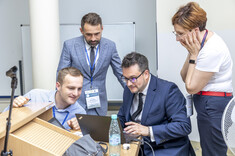 Sesje plenarne X Konferencji Naukowo-Techniczna „Kształtowanie Konstrukcji i Budowli”,